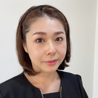 店長 坂之下 真朱美